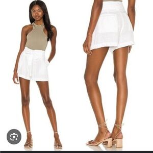 L’Agence White Linen High Waisted Paperbag Short New w out tag Size 27